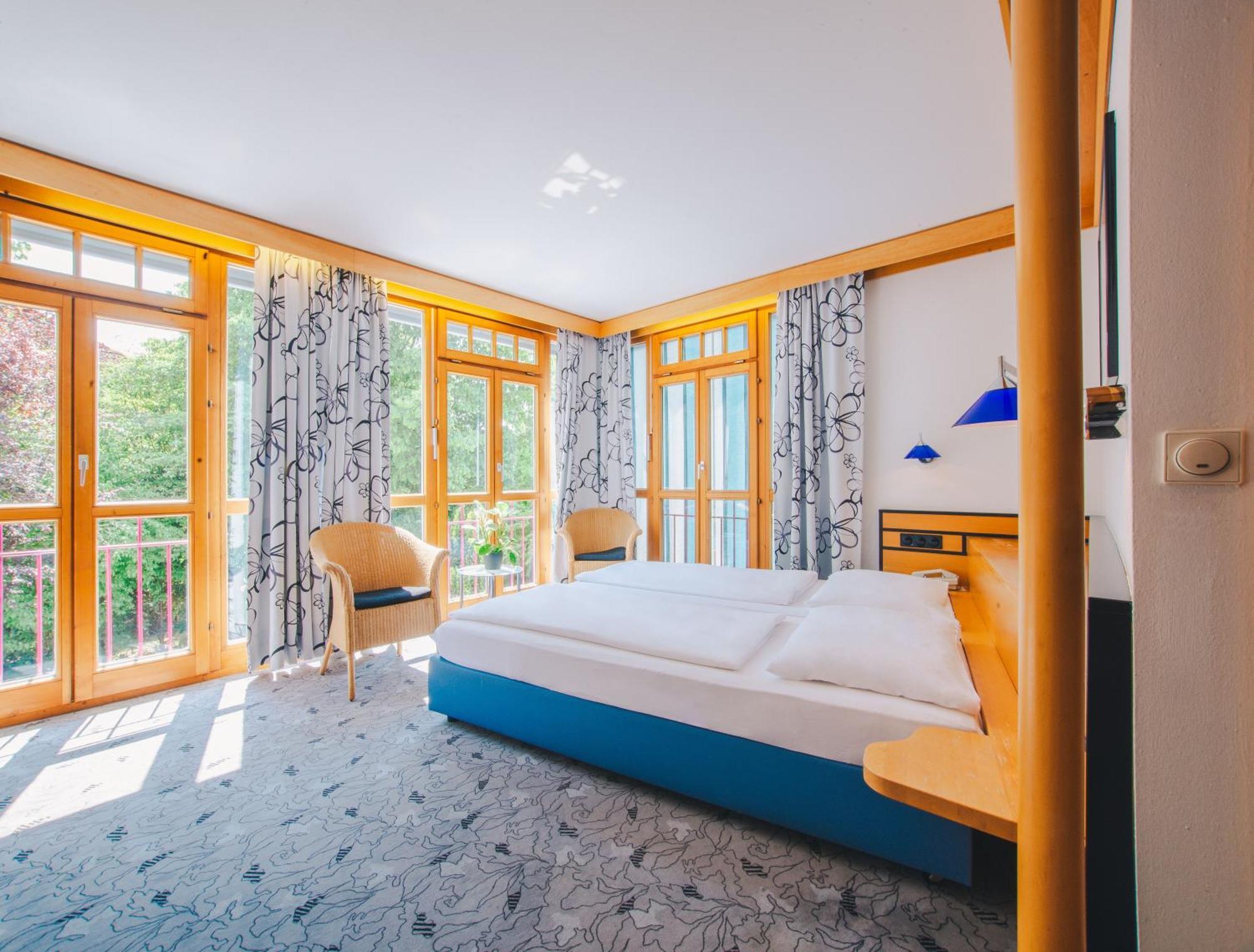 Villa Waldperlach By Blattl Munich Exterior photo
